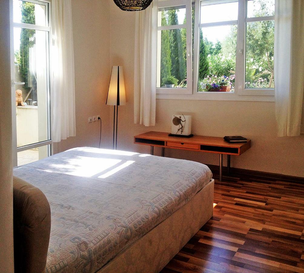 Lovely Apartm.Near Airport Kardiá Exterior foto